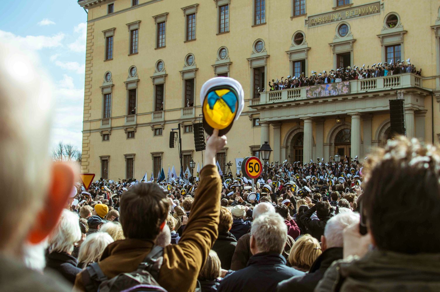 Studentpresent till honom