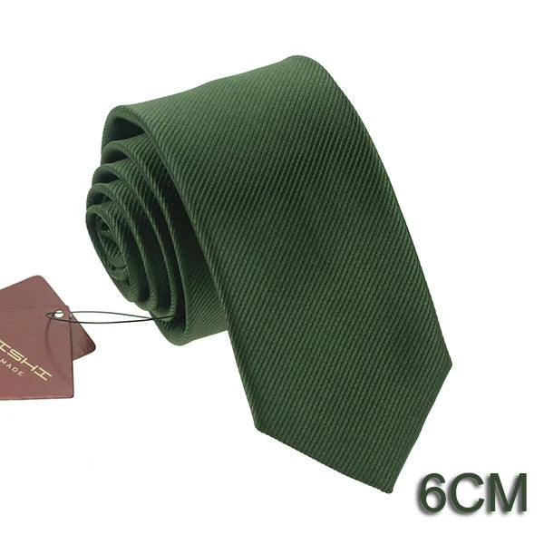 Mörkgrön slips i polyester – Klassisk & elegant design
