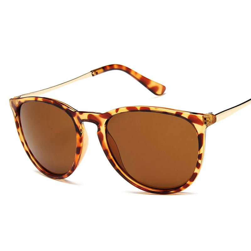 Retro Cat Eye Solglasögon – runda spegelglas för trendig look