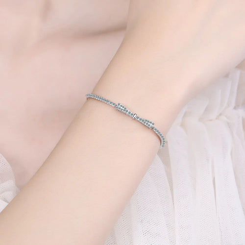 Armband i sterlingsilver med rosett & gnistrande zirkoner