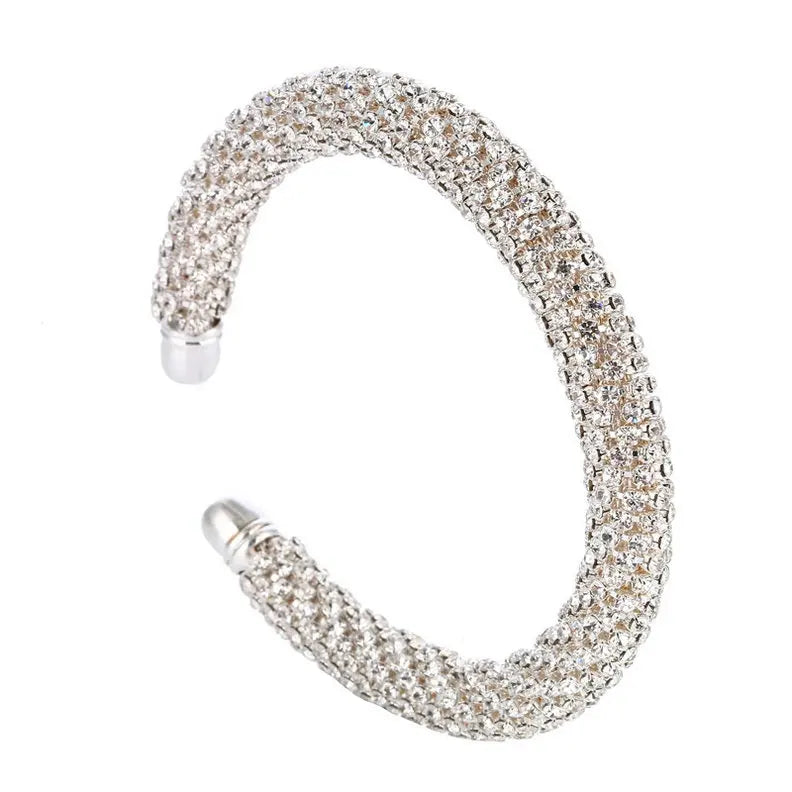 LOVBEAFAS öppet cuffarmband med kristaller – guld