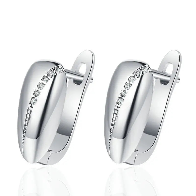 Silverörhängen med zirkonia – flera eleganta modeller i 925 silver