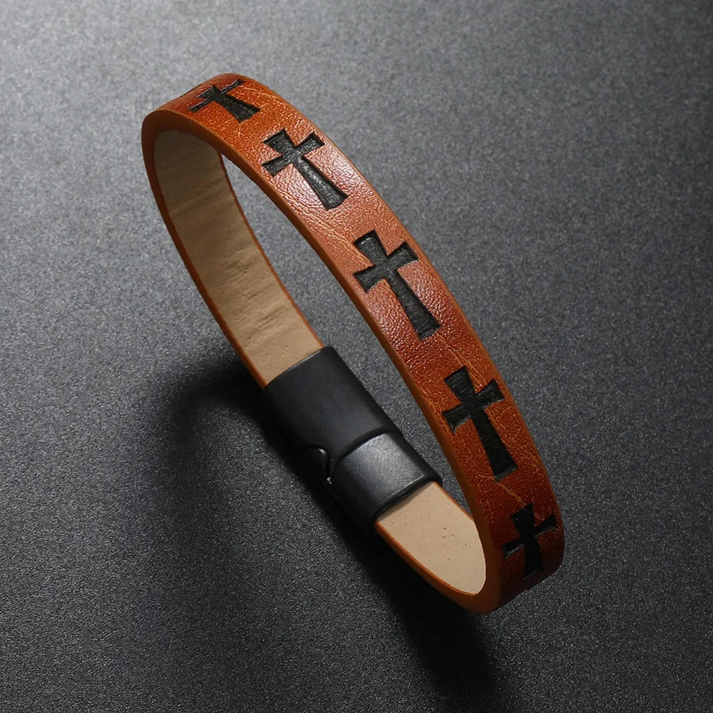Läderarmband kors – retro armband med magnetlås
