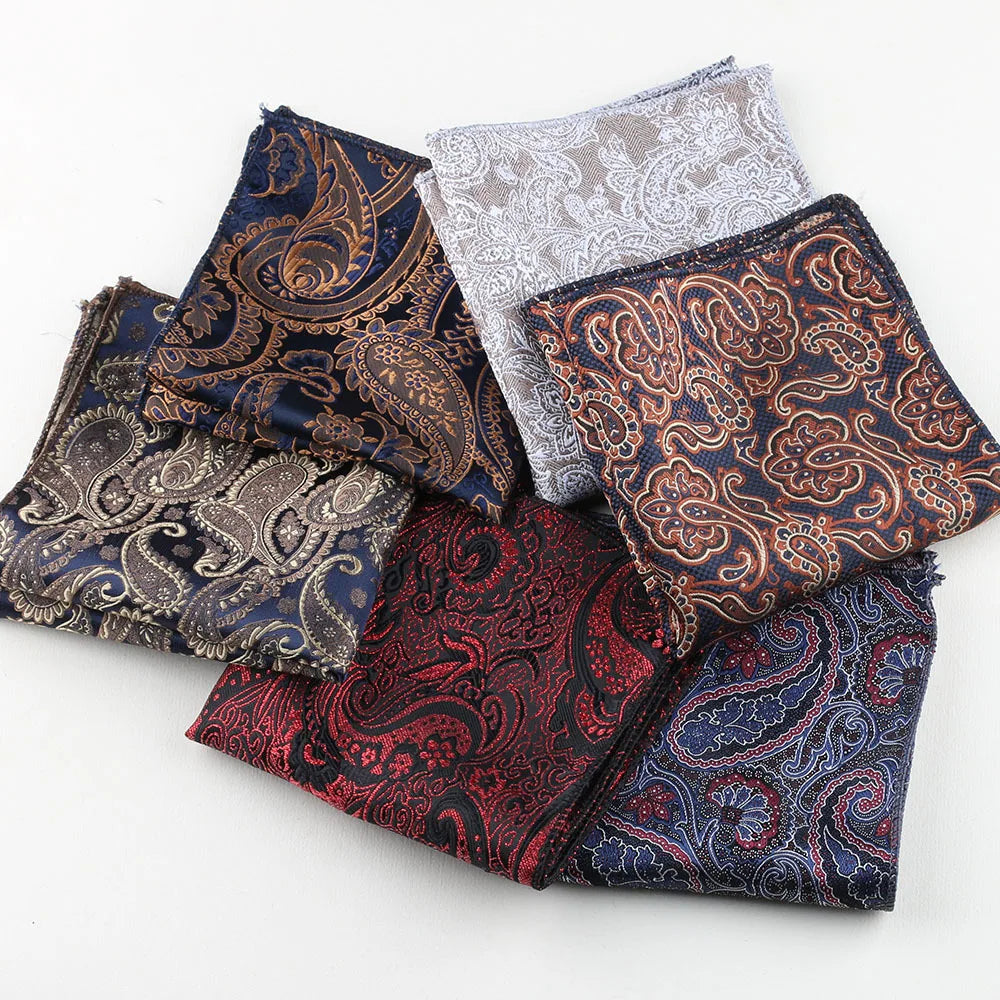 Bröstnäsduk Paisley – Klassisk & elegant
