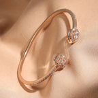 Armband dam – geometriskt armband med kristaller i guldton