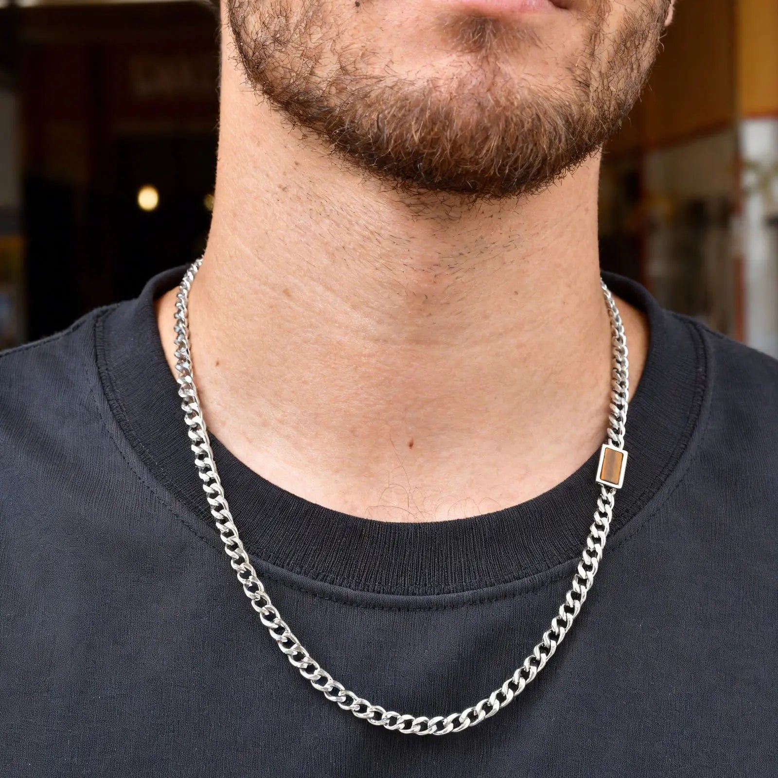 Halsband med natursten – fyrkantigt hänge i tigeröga/lapis lazuli
