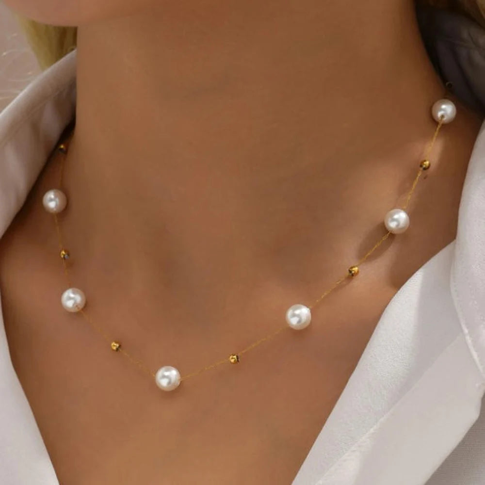 Pärlchoker i rostfritt stål – elegant halsband för dam