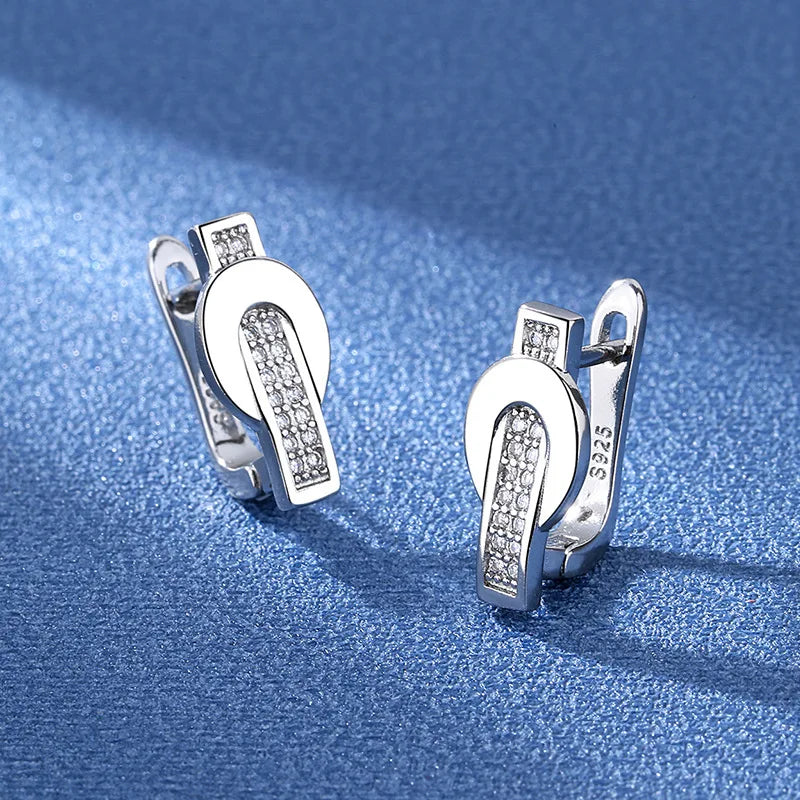 Silverörhängen med zirkonia – flera eleganta modeller i 925 silver