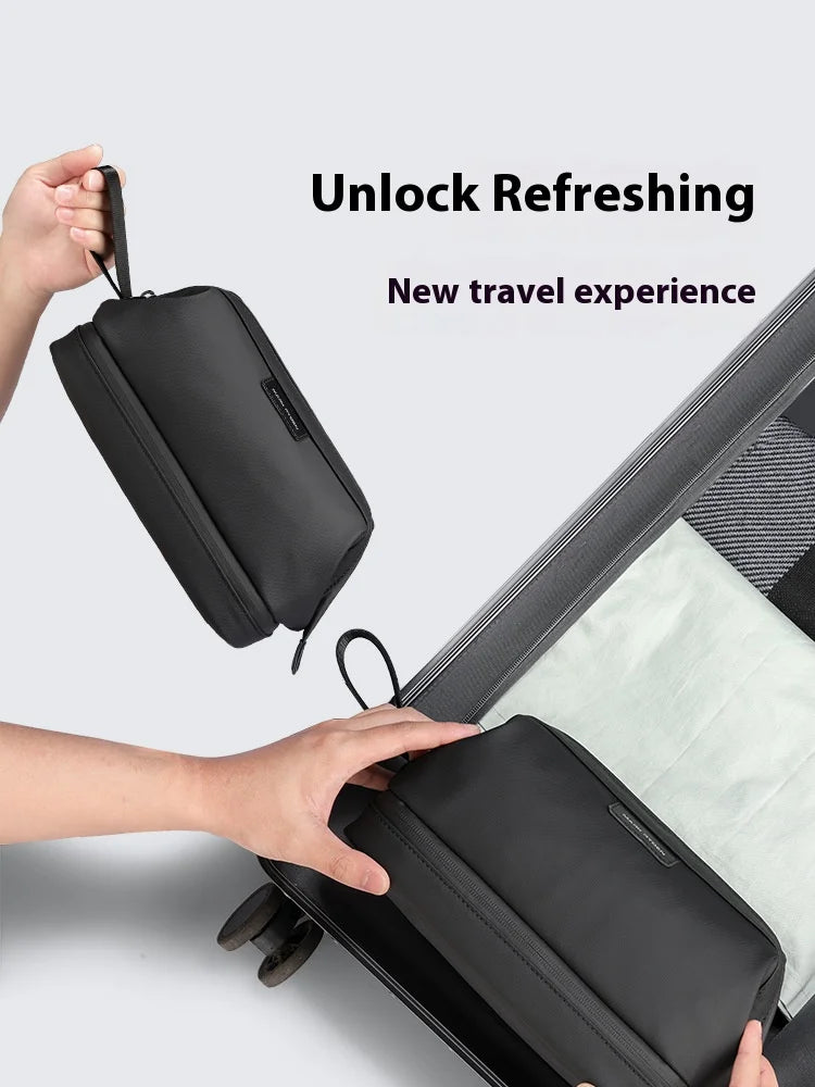 Necessär herr – stilren och slitstark travel organizer