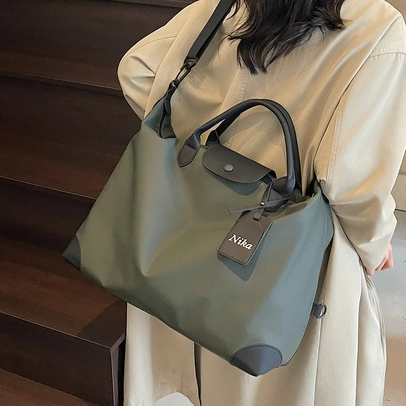 Lätt weekendbag i Oxford – rymlig duffel för resa och gym
