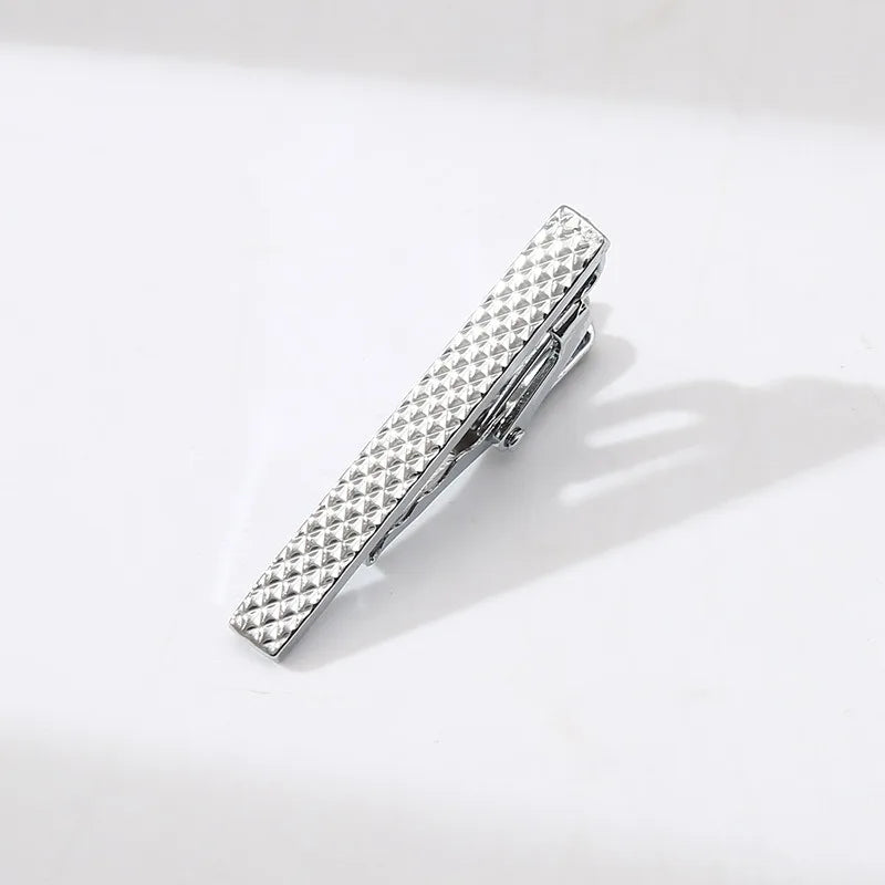 Slipsnål Herr 4 cm – Stilren & säker passform