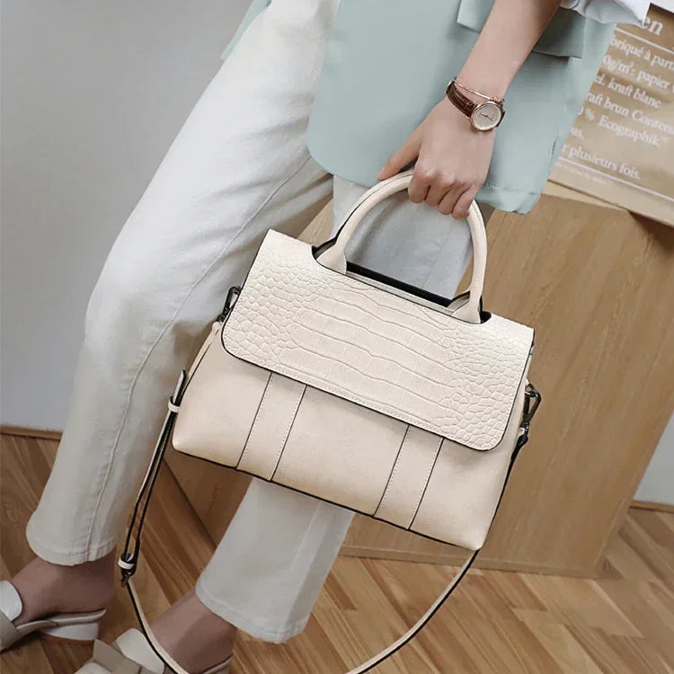 Crossbody-väska dam i äkta läder – stor & retro