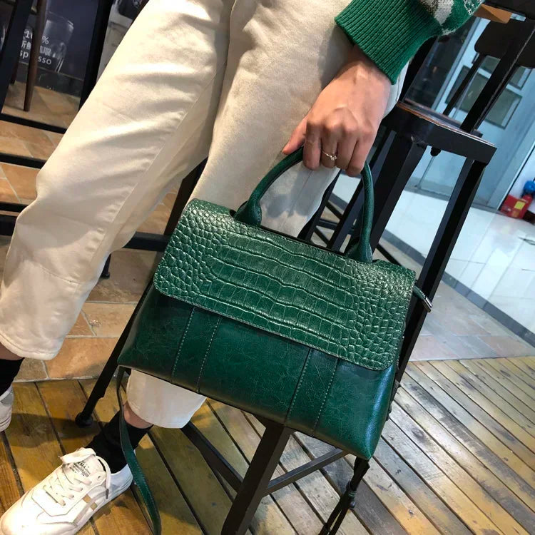 Crossbody-väska dam i äkta läder – stor & retro