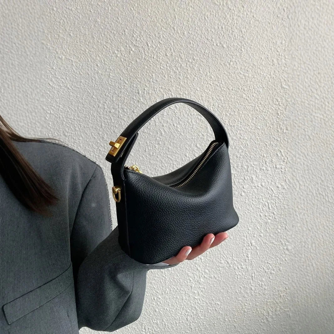 Liten retro axelväska i PU med enkel design och dragkedja