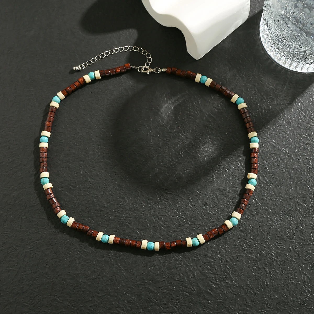 Träpärlhalsband herr – kort choker med vintagekänsla