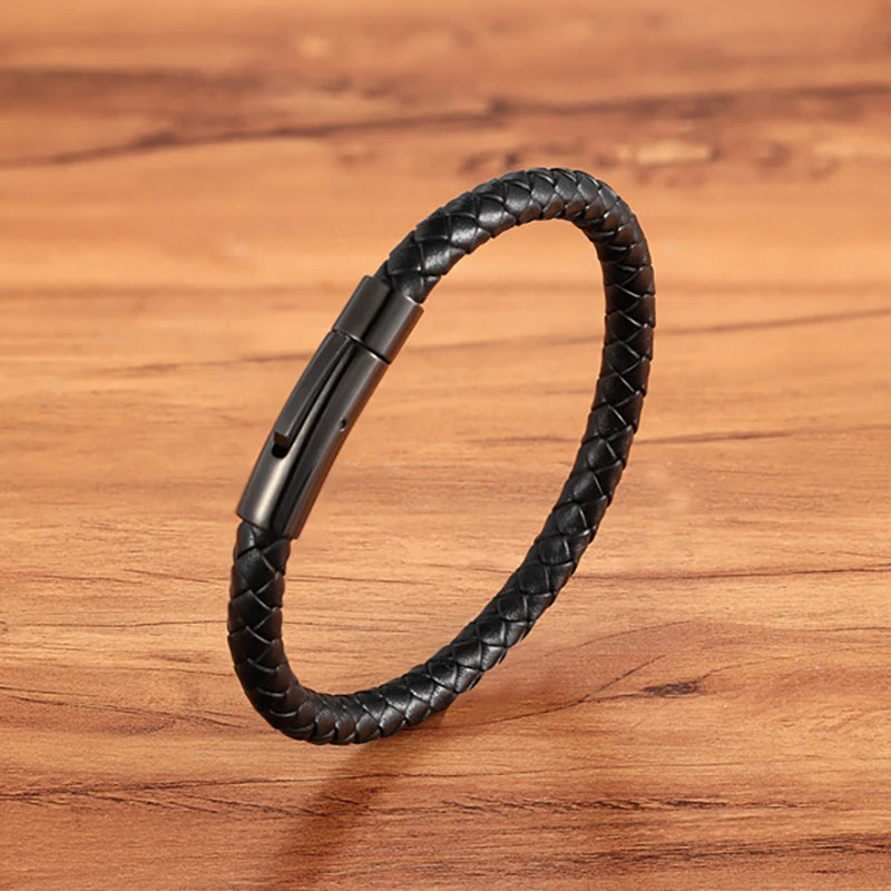Flätat läderarmband i stål – unisex armband med geometrisk design