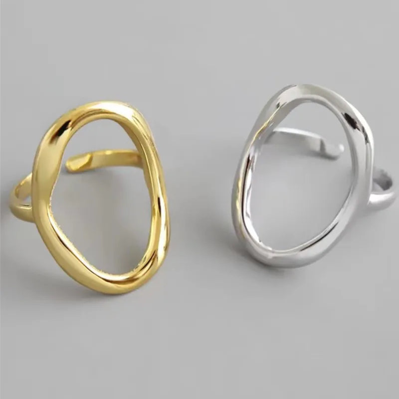 Geometrisk ring i silver- och guldton – Modern oval design för dam & herr