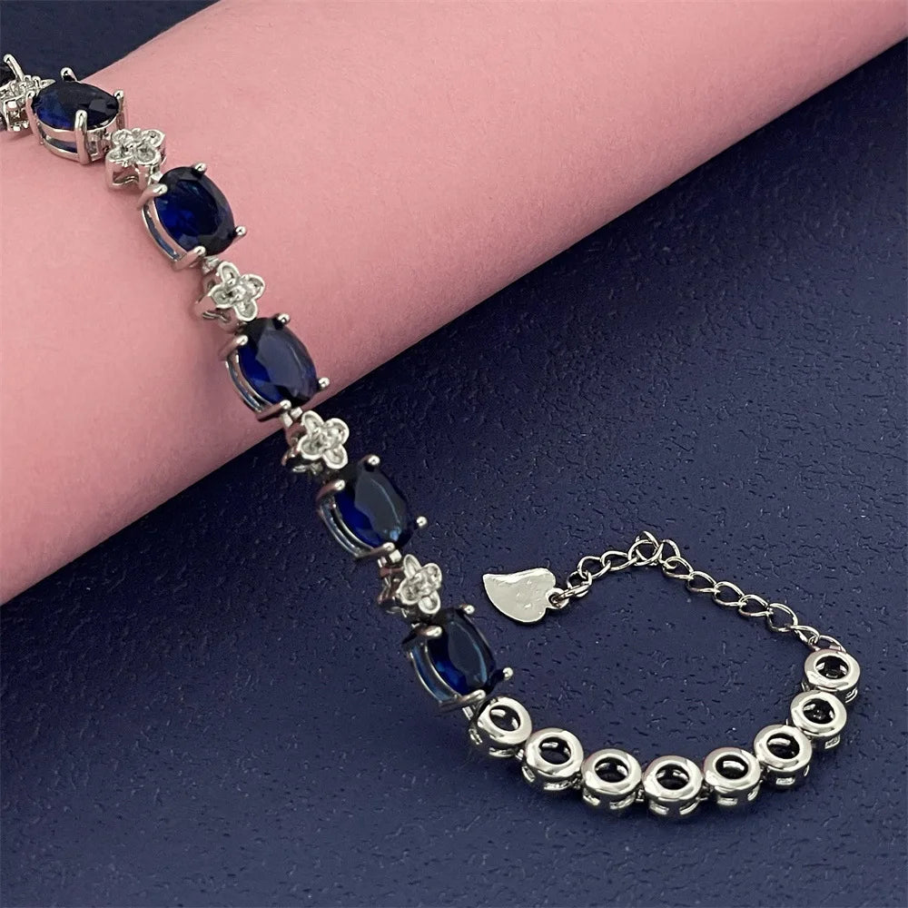 Silverarmband med blå zirkon – elegant damarmband