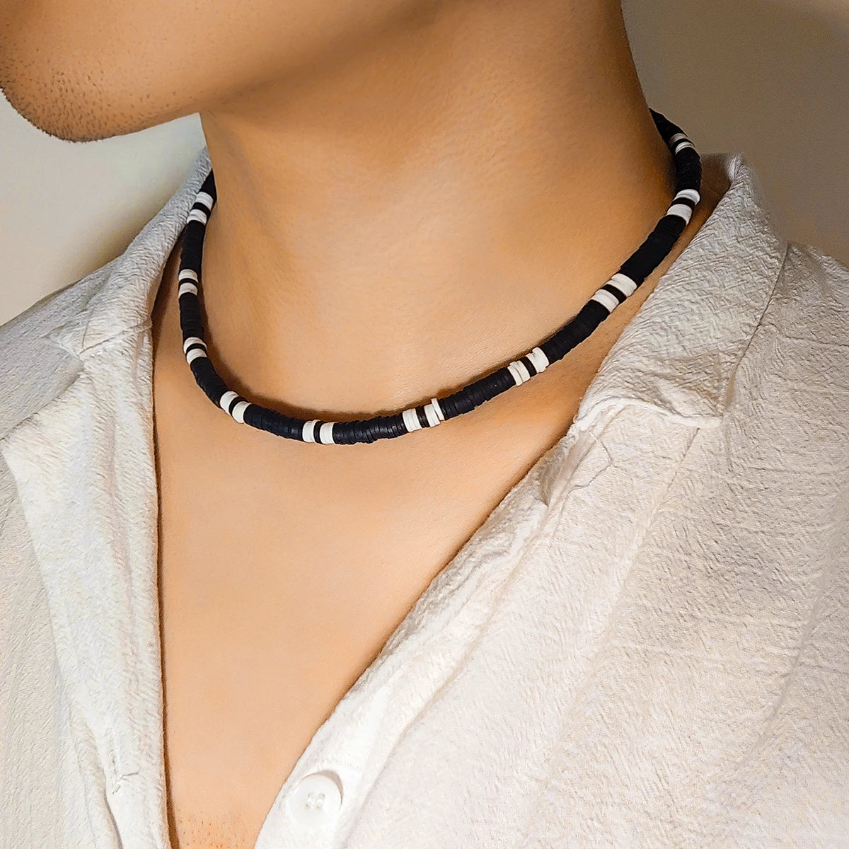 Träpärlhalsband herr – kort choker med vintagekänsla