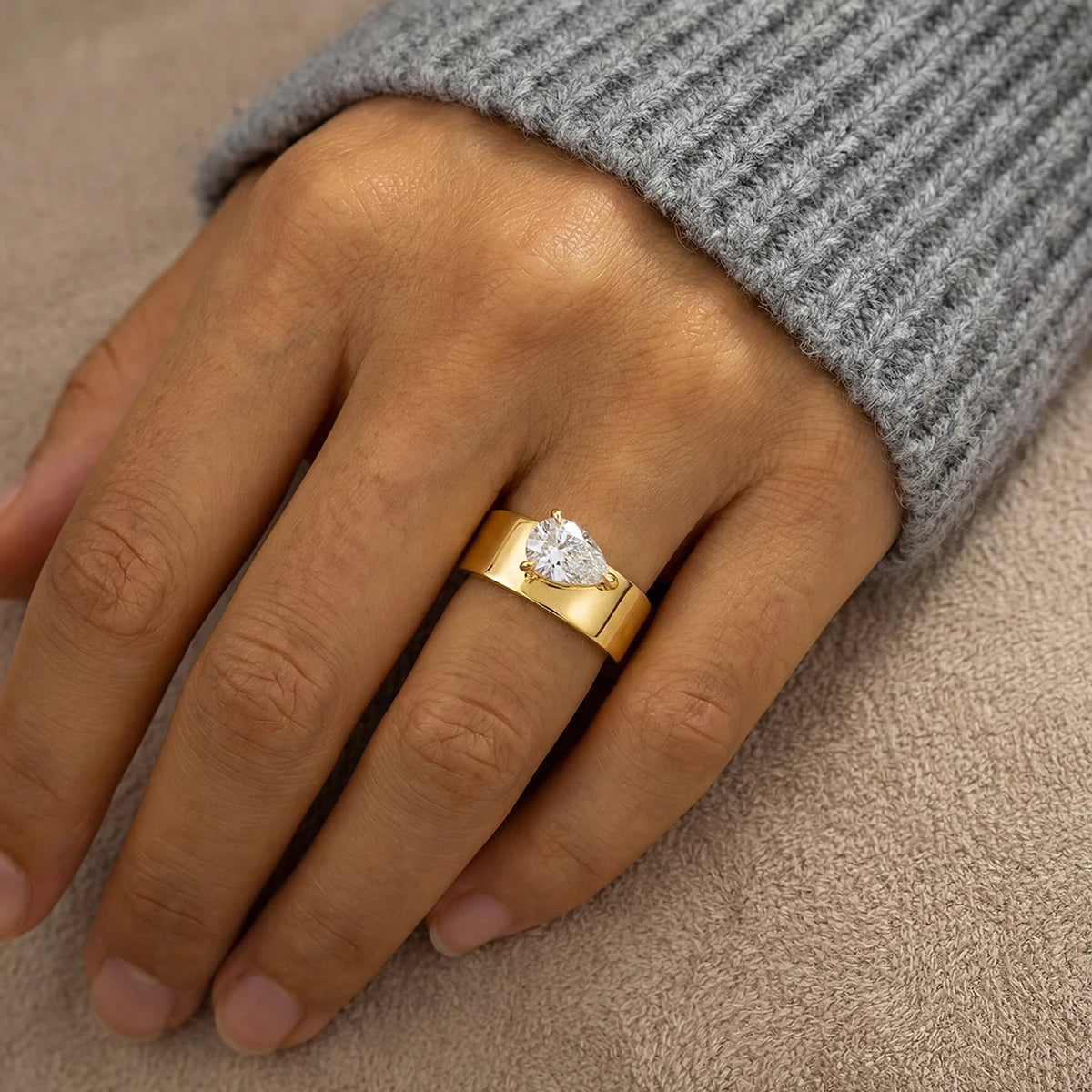 Vattendroppsring i sterling silver – gnistrande CZ‑ring för dam