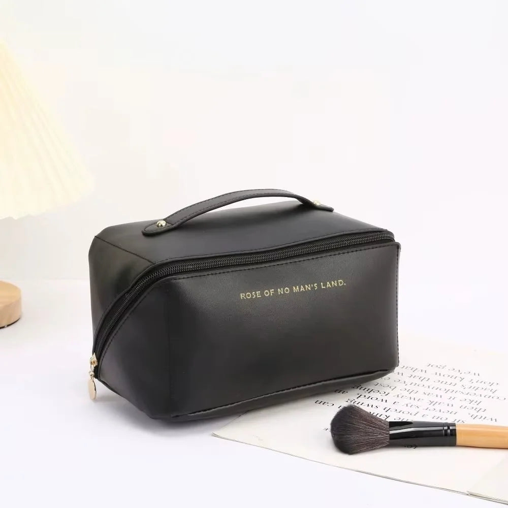 Sminkväska Travel Organizer – rymlig necessär för smink & hygien