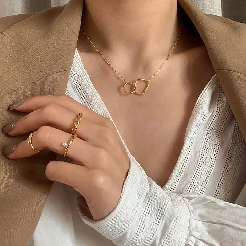 Dubbelt halsband dam geometrisk choker