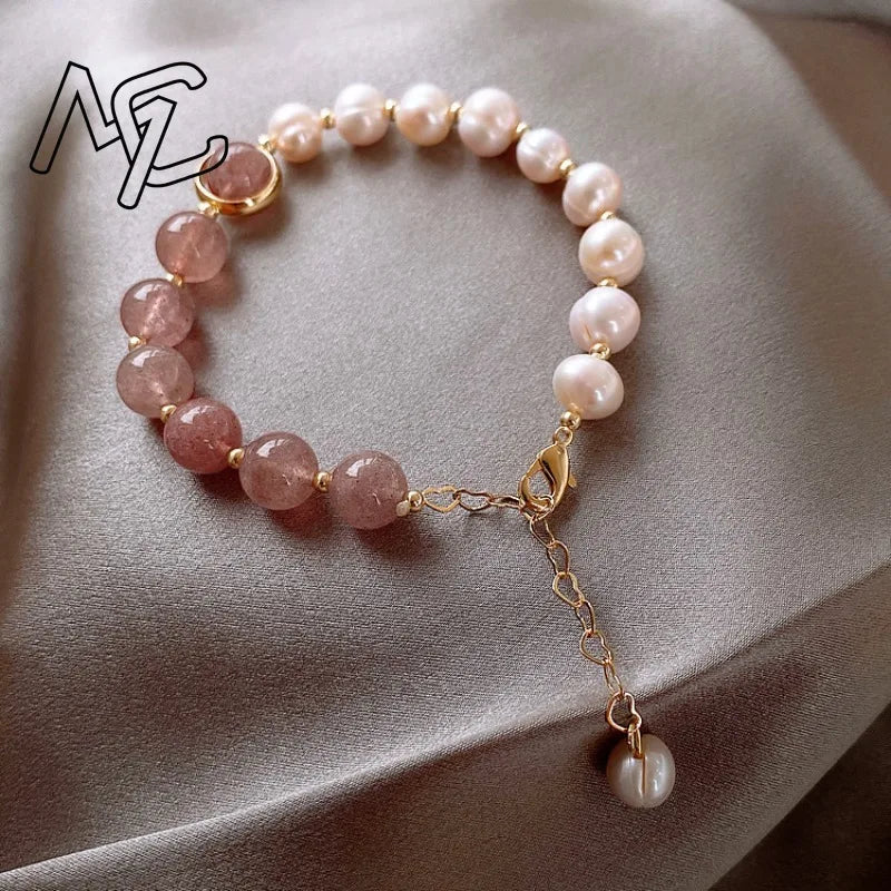 Armband med barockpärlor och kristall detaljer – klassiskt smycke