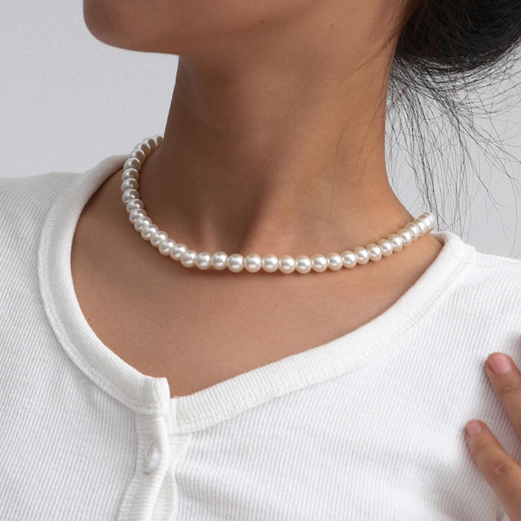 Flerradigt pärlhalsband – Elegant halsband med barockpärlor för dam