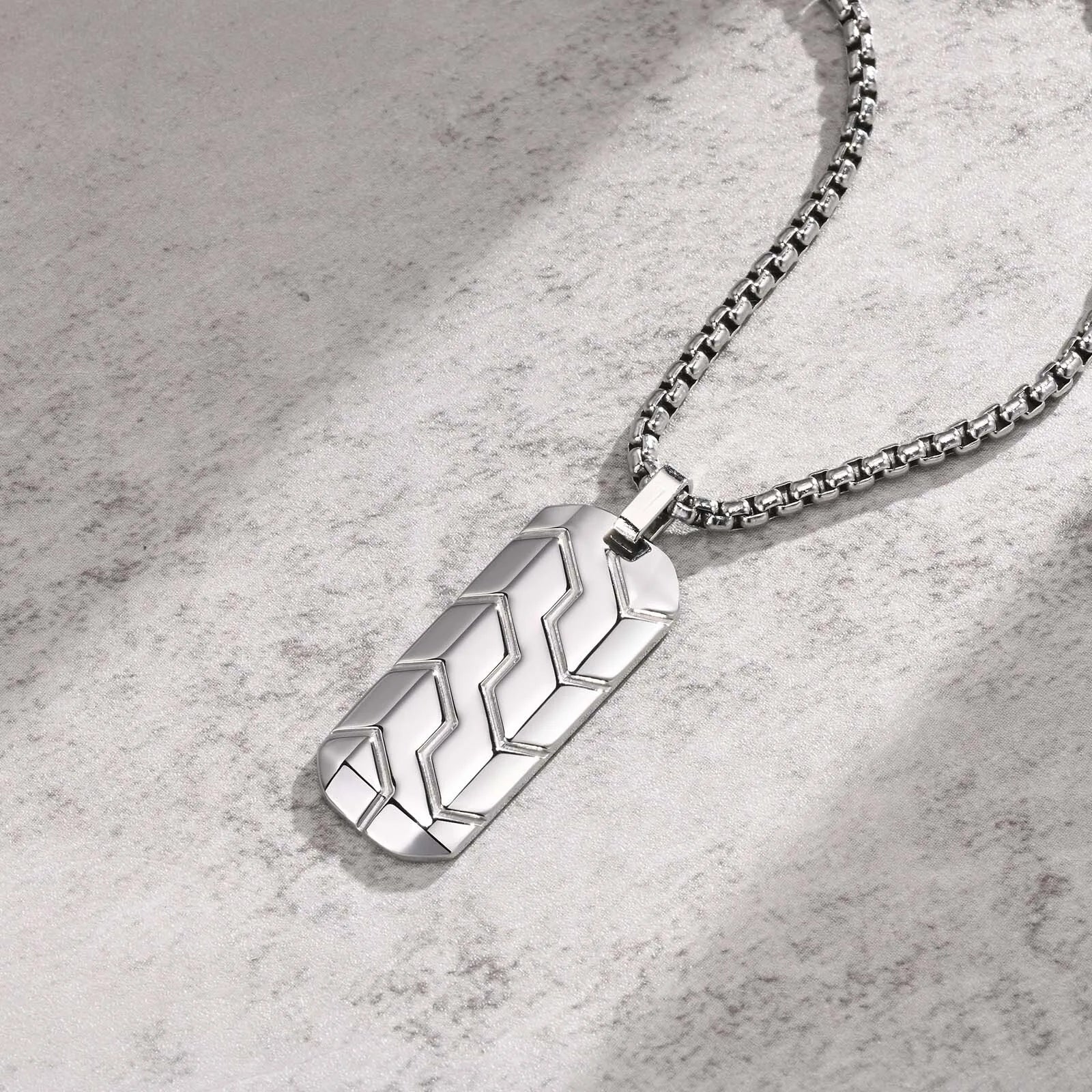 Dog Tag halsband herr – militärinspirerat hänge i rostfritt stål