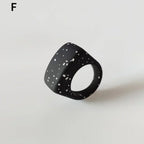 Vintage ring i resin & akryl – Geometrisk fyrkantig design för dam & herr