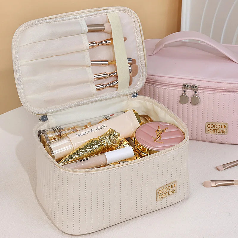 Stor sminkväska i PU läder