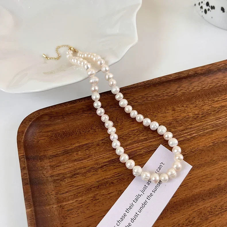 Pärlhalsband dam – sötvattenspärlor choker i elegant design