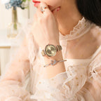 CURREN damklocka i läder – Elegant och stilren quartzklocka