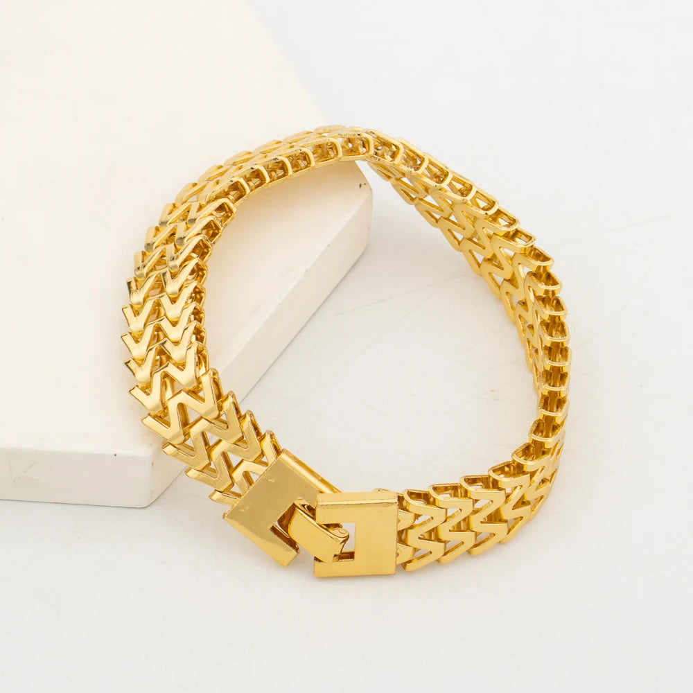 Smyckesset för dam – Halsband, örhängen, armband & ring