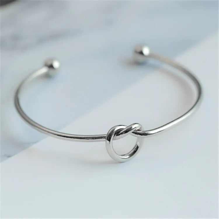 Rostfritt stål armband cuff i vintage stil – tvinnad design i guldfärg