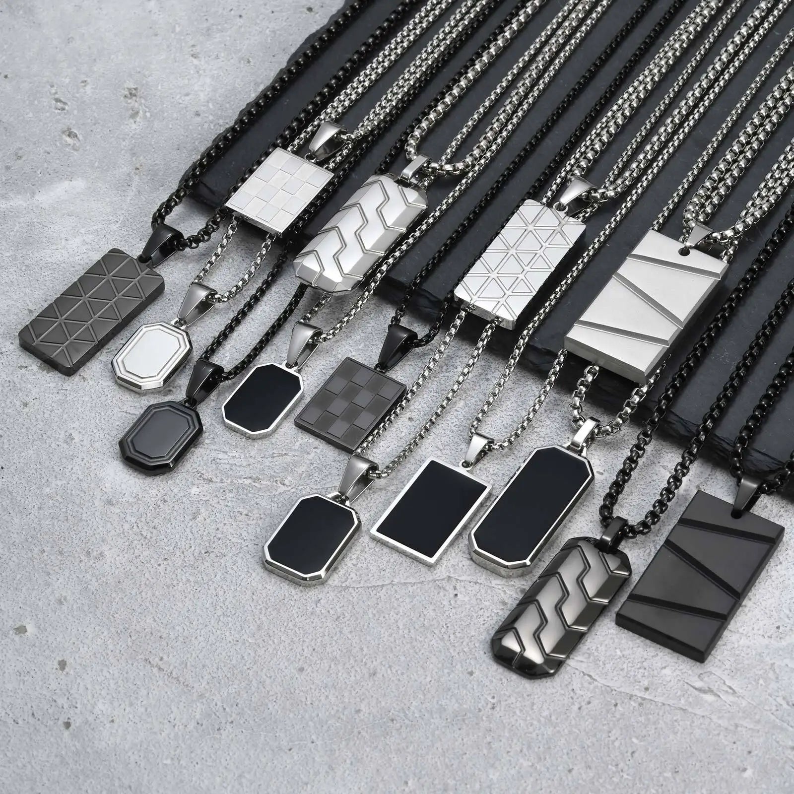Dog Tag halsband herr – militärinspirerat hänge i rostfritt stål