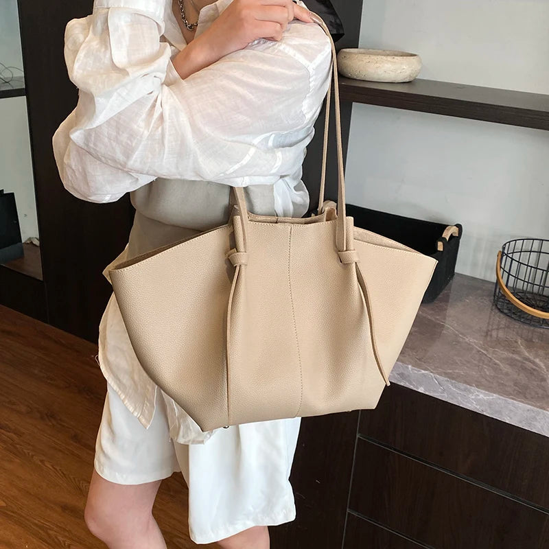 Stor tote bag i PU-läder – elegant & rymlig damväska