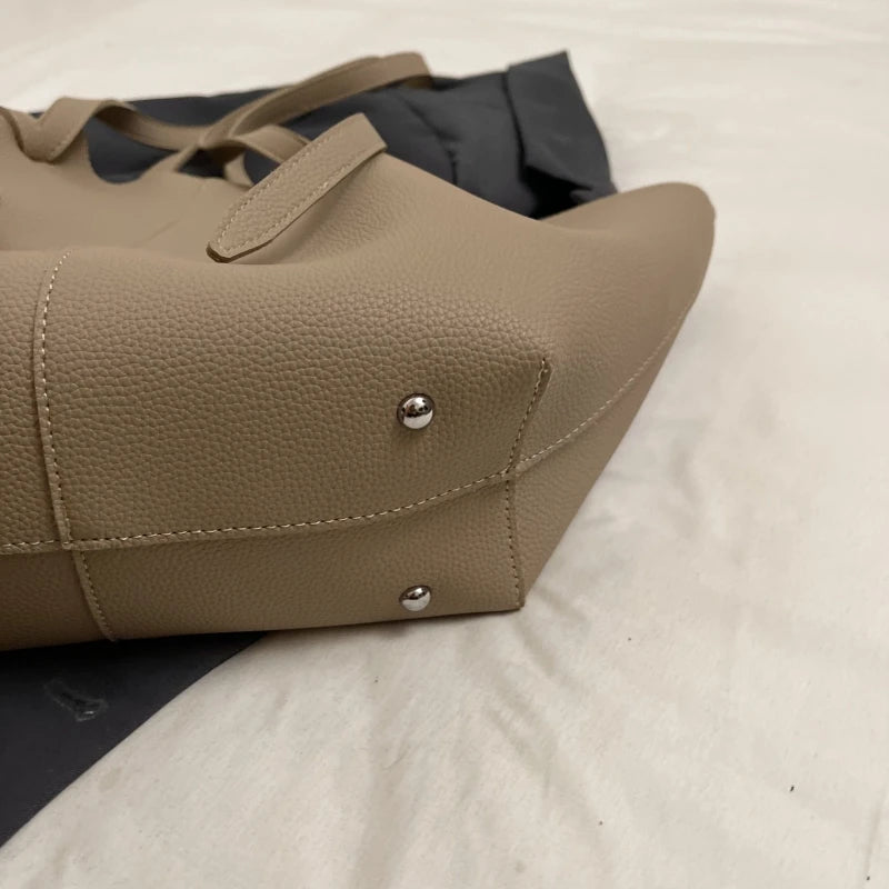 Stor tote bag i PU-läder – elegant & rymlig damväska