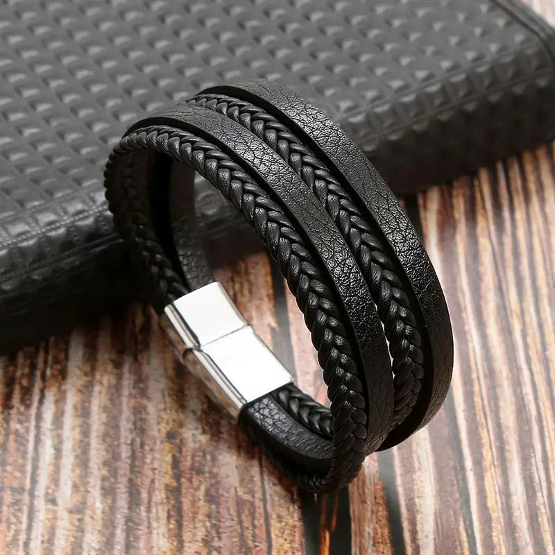 Handflätat läderarmband för män – Klassisk multilagerdesign med magnetlås
