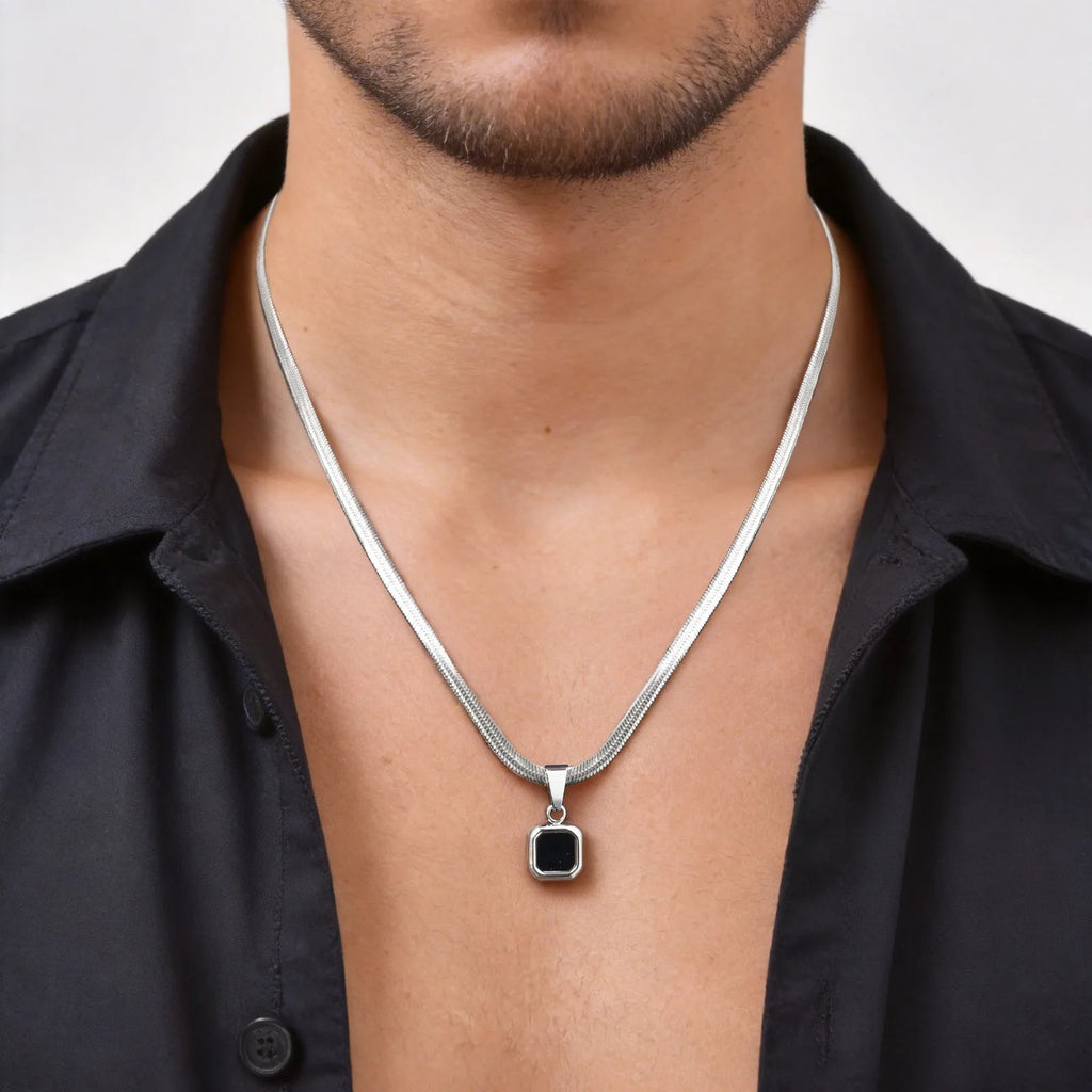 Dog Tag halsband herr – militärinspirerat hänge i rostfritt stål