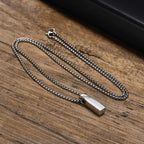 Halsband herr – minimalistiskt stålhalsband med geometriskt hänge