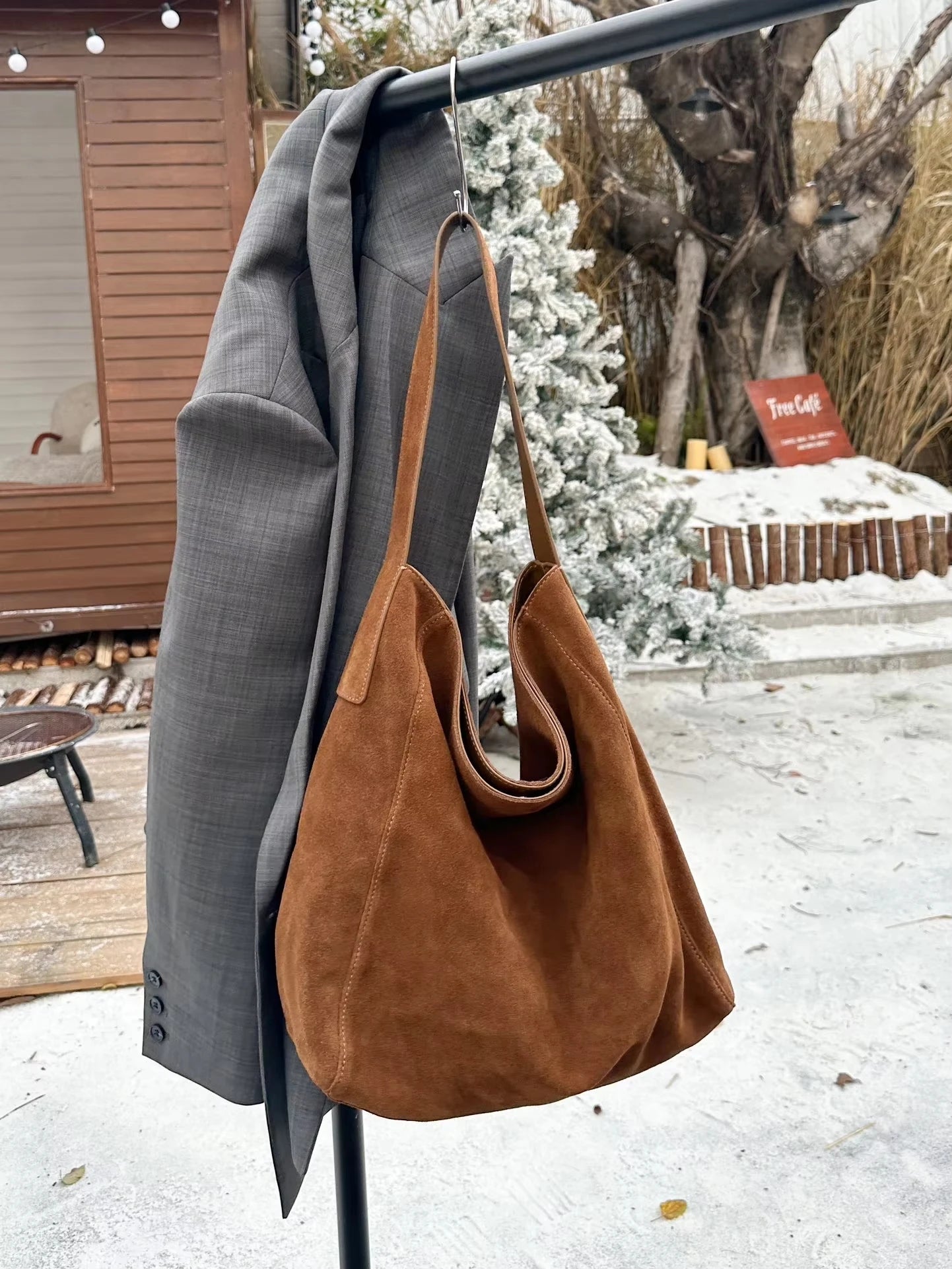 Mockaväska dam stor – suede tote