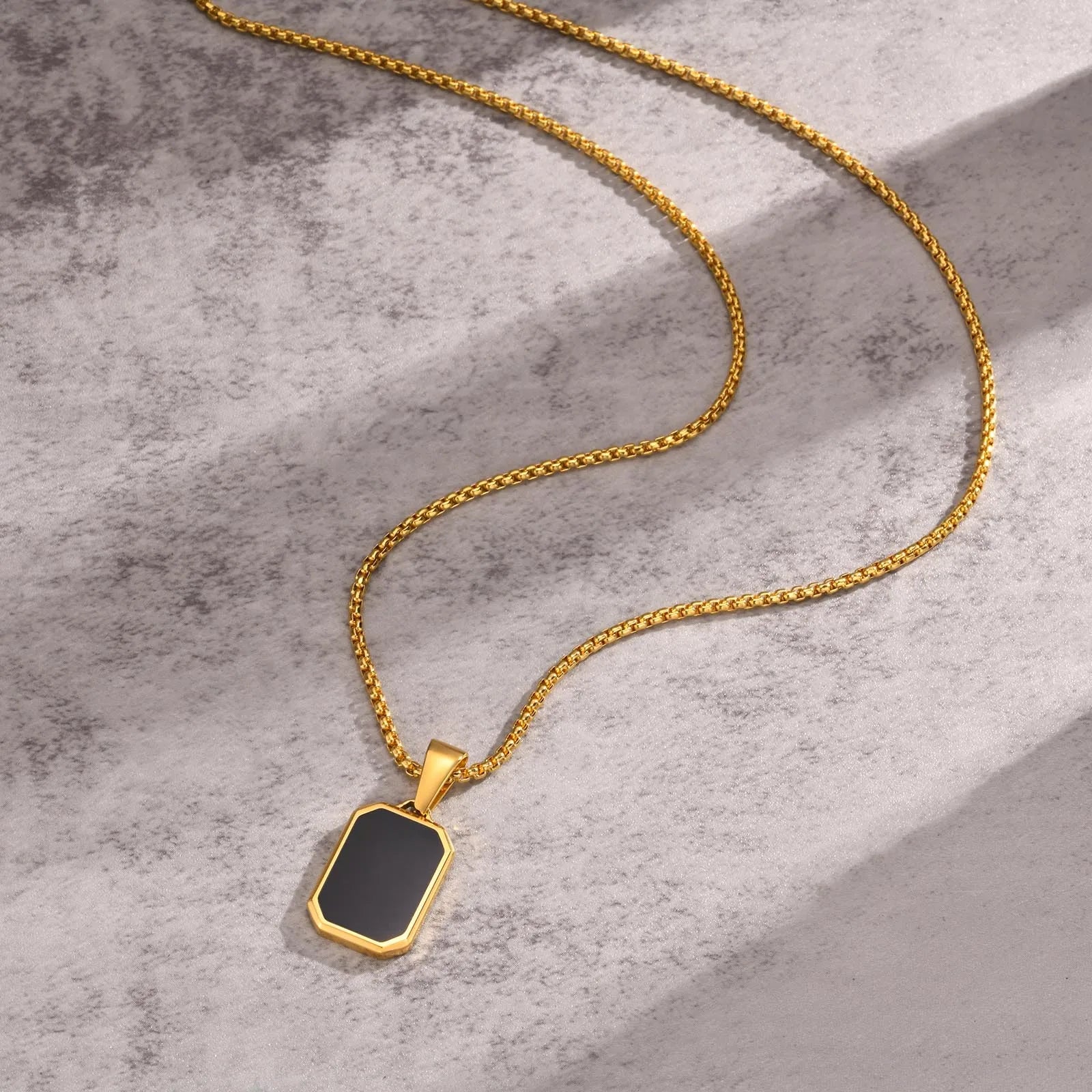 Dog Tag halsband herr – militärinspirerat hänge i rostfritt stål