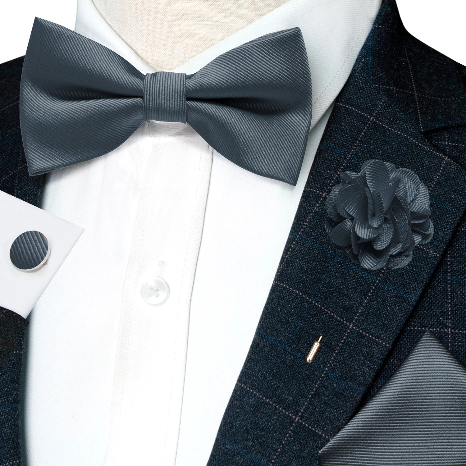 Herrset i siden - Slips, fluga, näsduk, slipsnål –  Finns i flera varianter