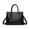 Axelväska dam – casual tote i stilren design