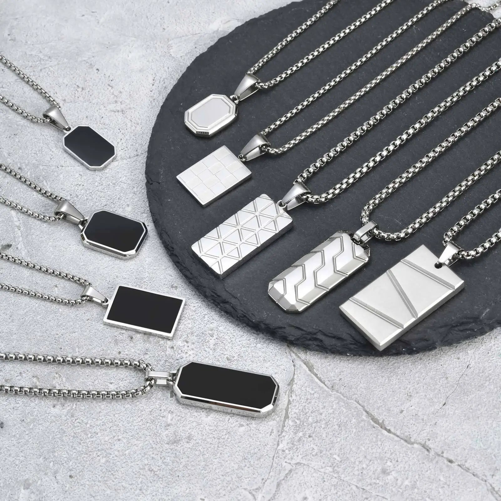 Dog Tag halsband herr – militärinspirerat hänge i rostfritt stål