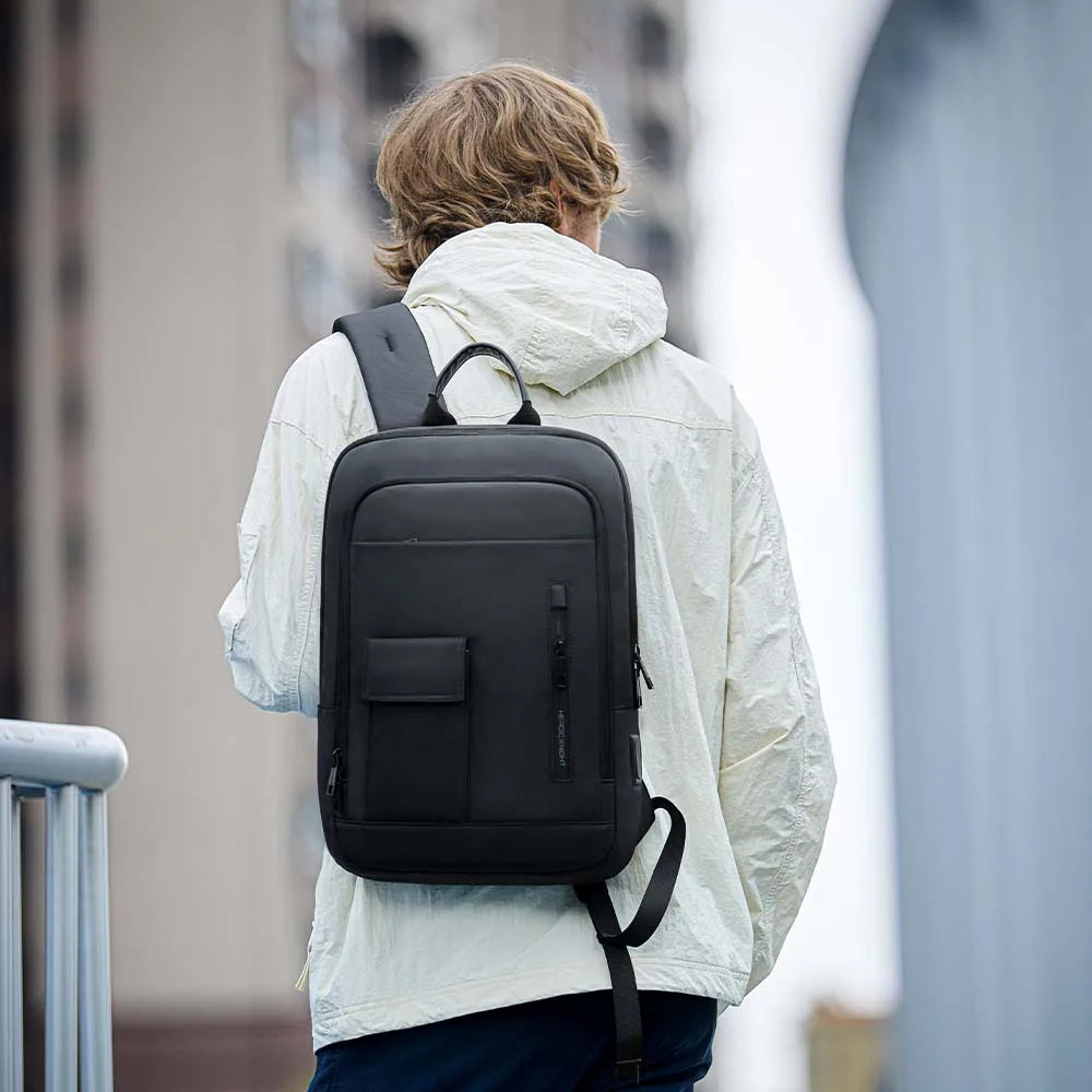 HK slim datorryggsäck 15,6–17 tum med USB-port