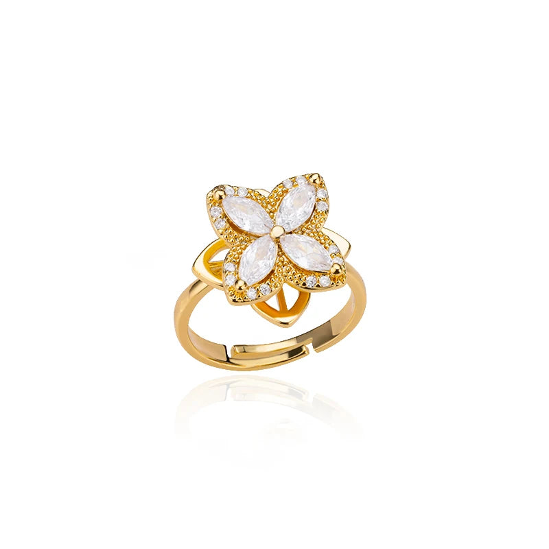 Ring dam – hjärtring med zirkonia bladformade