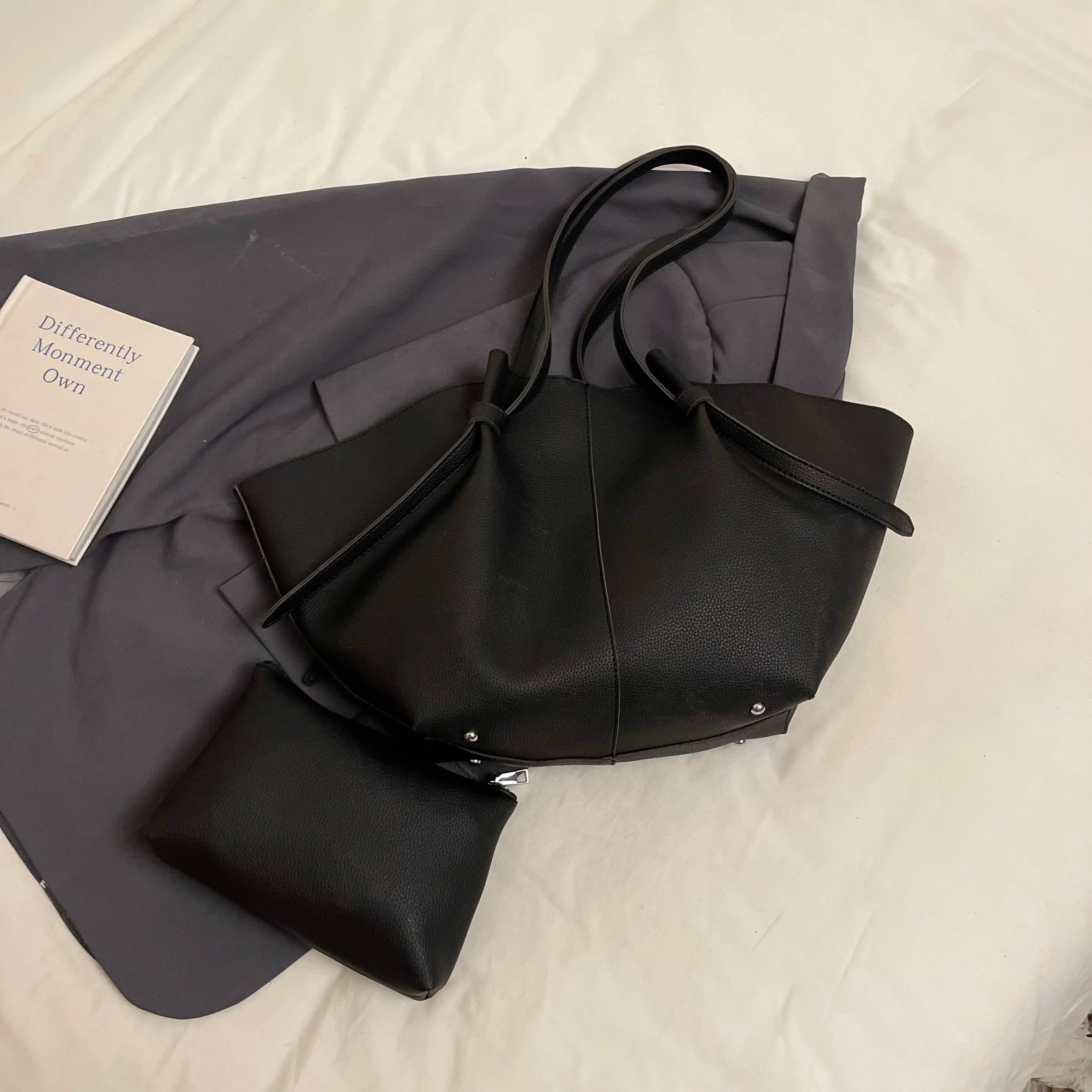 Stor tote bag i PU-läder – elegant & rymlig damväska