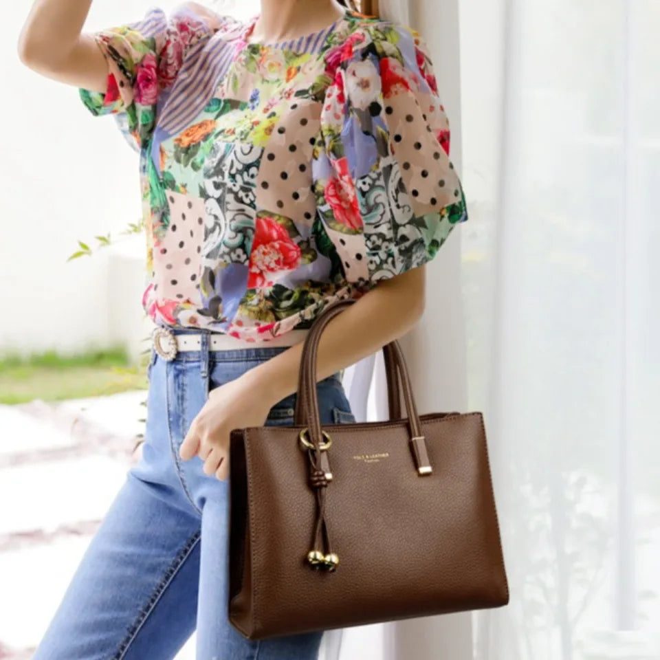 Axelväska dam – casual tote i stilren design